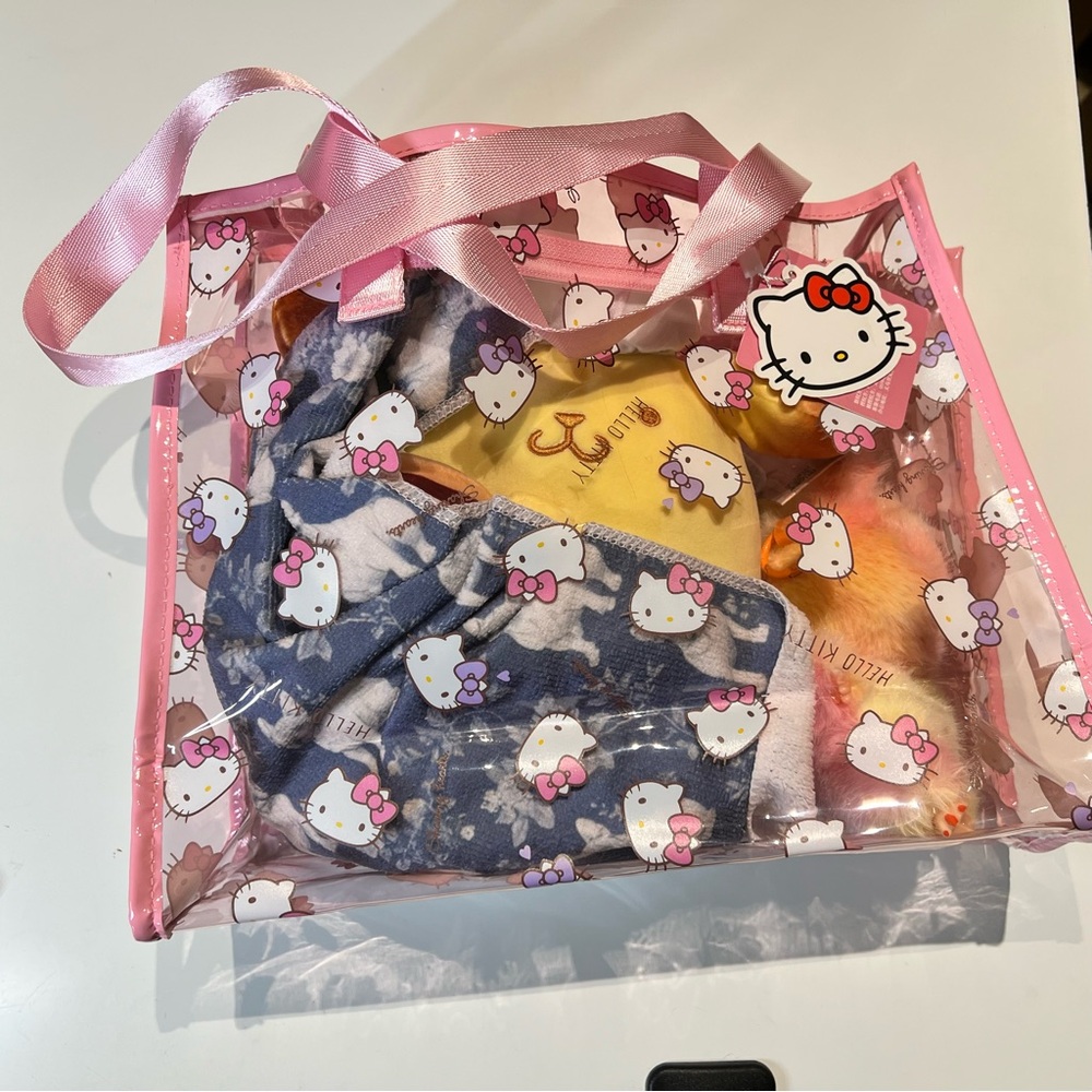 NWTs Rare Pink Clear PVC Hello Kitty Tote Beach bag